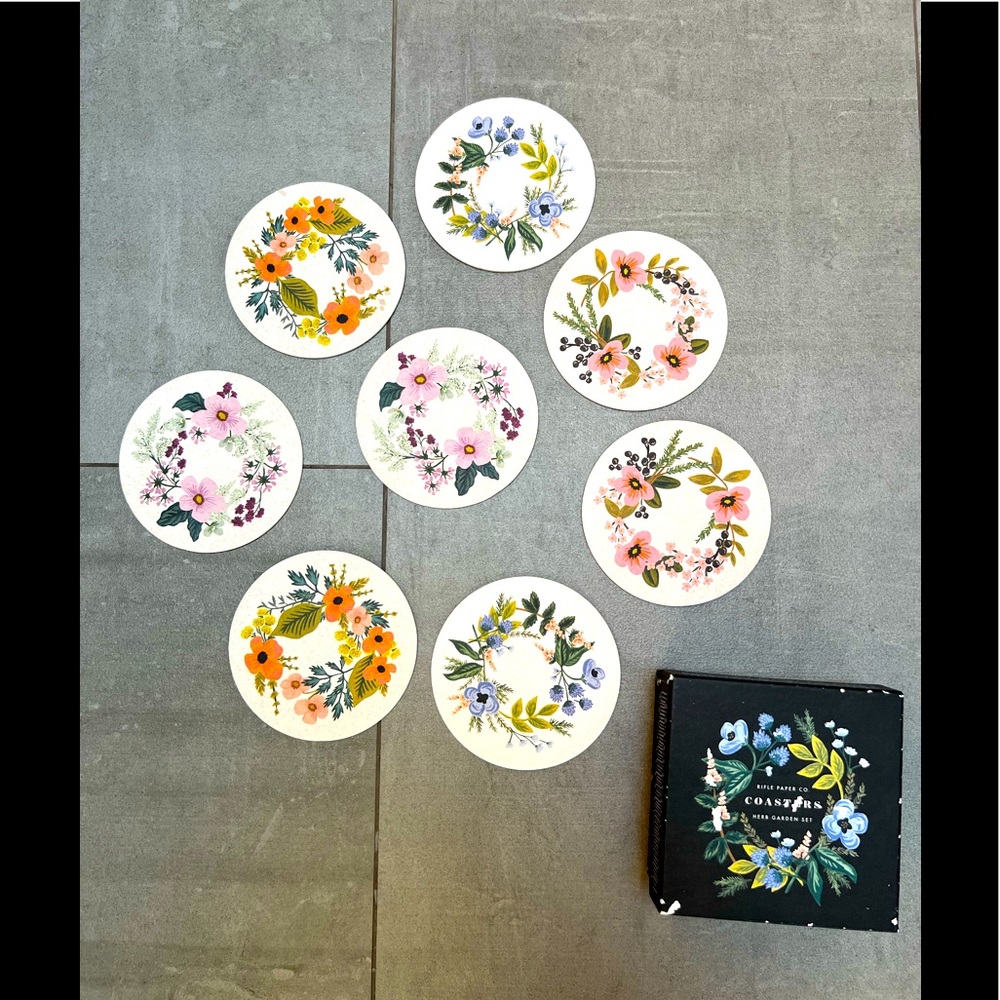 NIB set of 8 paperboard coasters with pretty floral prints 🌸🌺🌹🌷